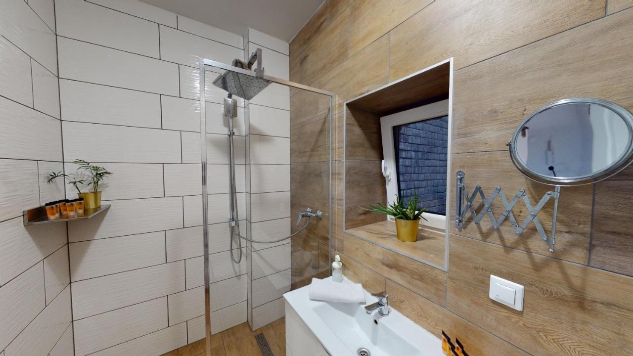 Studio Lofty Komuny Paryskiej 62 Wrocław Buitenkant foto